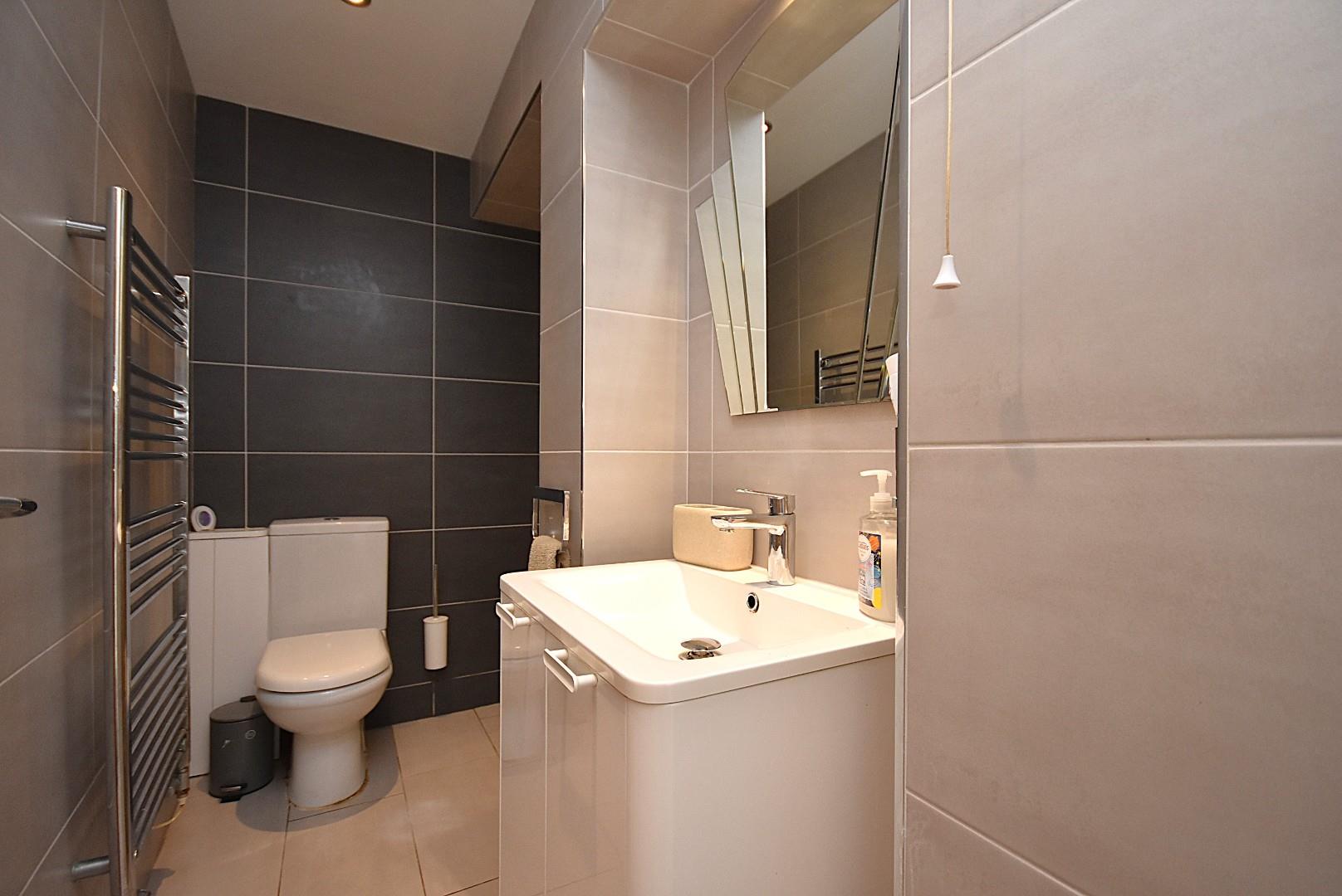 Flat 2, 110 Westbourne Road, Penarth. CF64 3HH